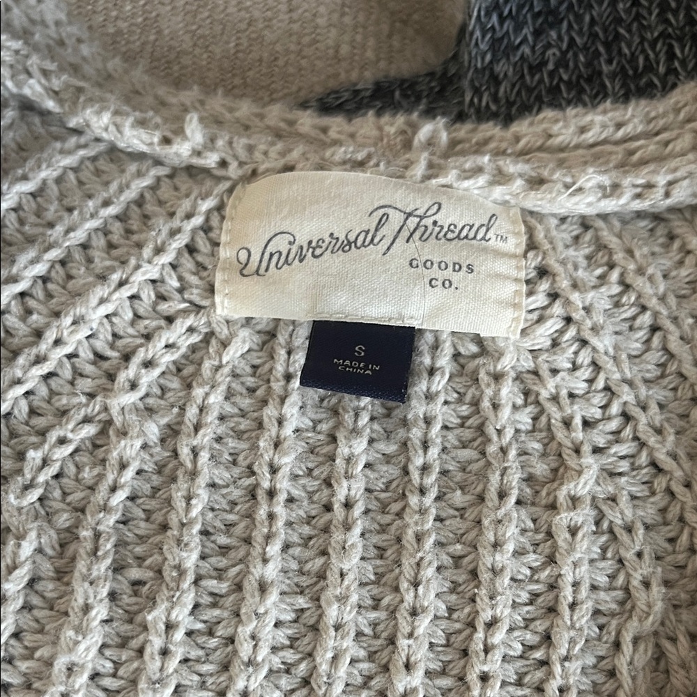 3 sweater bundle - image 7